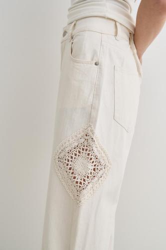  Cascarilla Wide Tiro Medio Con Parche Decorativo Crochet
