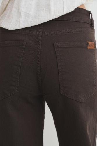 Wide Tiro Medio Comfort Elastizado Chocolate